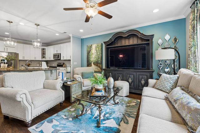 1010 Callaway Dr, Lebanon, TN 37087