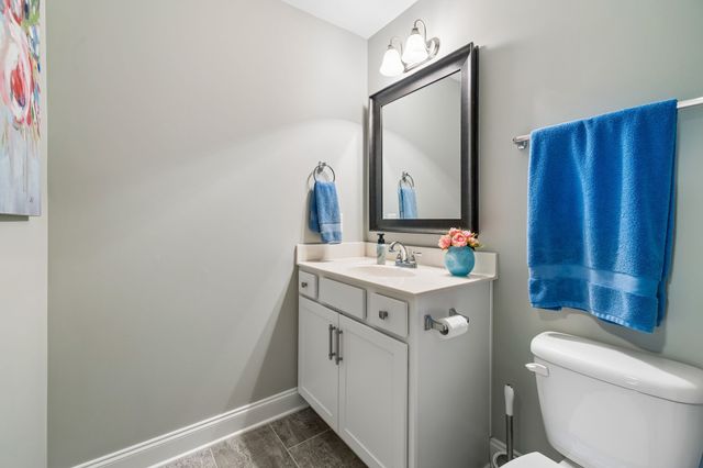 1010 Callaway Dr, Lebanon, TN 37087