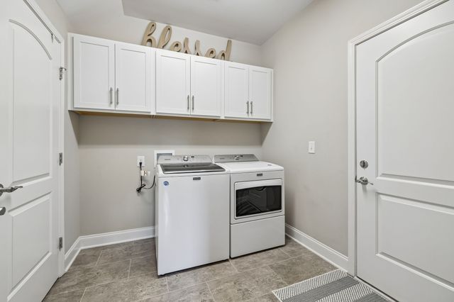 1010 Callaway Dr, Lebanon, TN 37087