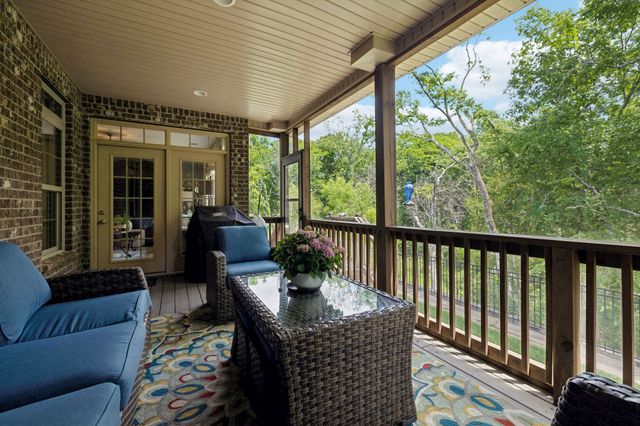 1010 Callaway Dr, Lebanon, TN 37087