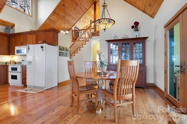 40 Walnut Ridge Circle, Brevard, NC 28712