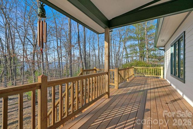 40 Walnut Ridge Circle, Brevard, NC 28712