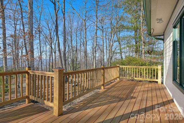 40 Walnut Ridge Circle, Brevard, NC 28712