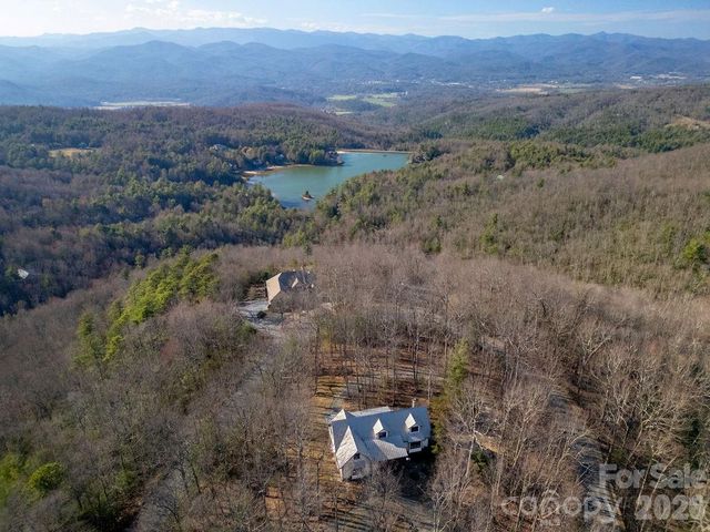 40 Walnut Ridge Circle, Brevard, NC 28712