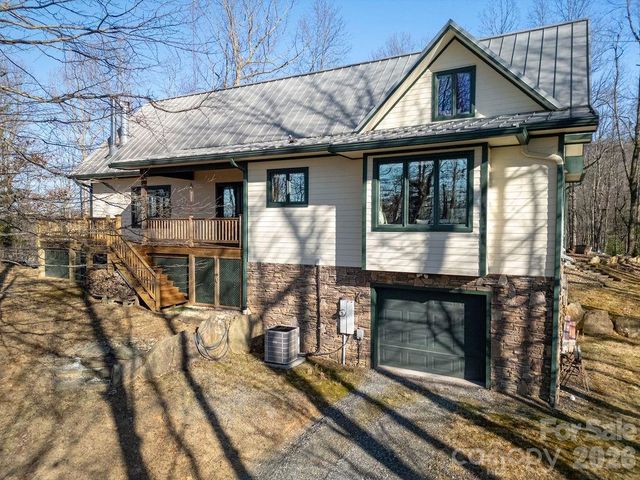 40 Walnut Ridge Circle, Brevard, NC 28712