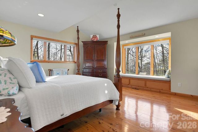 40 Walnut Ridge Circle, Brevard, NC 28712