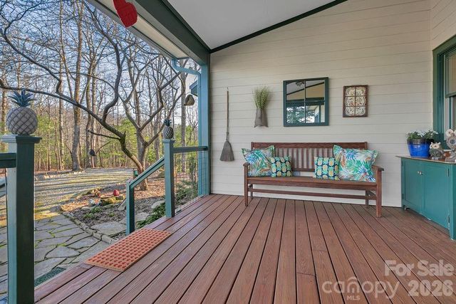 40 Walnut Ridge Circle, Brevard, NC 28712