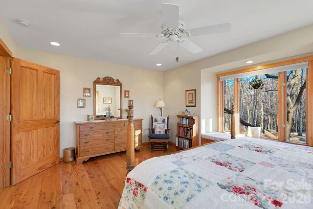40 Walnut Ridge Circle, Brevard, NC 28712