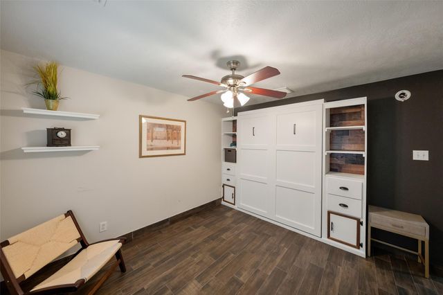 166 Queenscliff Court, The Woodlands, TX 77382