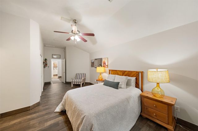 166 Queenscliff Court, The Woodlands, TX 77382