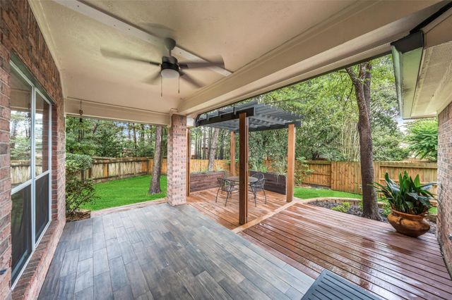 166 Queenscliff Court, The Woodlands, TX 77382