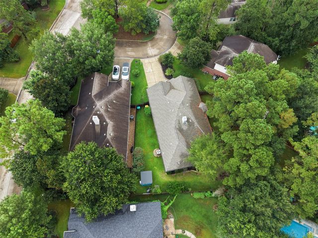 166 Queenscliff Court, The Woodlands, TX 77382