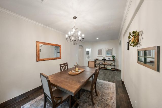 166 Queenscliff Court, The Woodlands, TX 77382