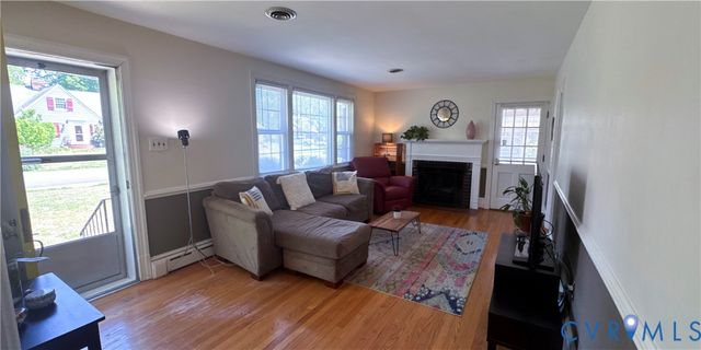 103 Damascus Dr, Henrico, VA 23227