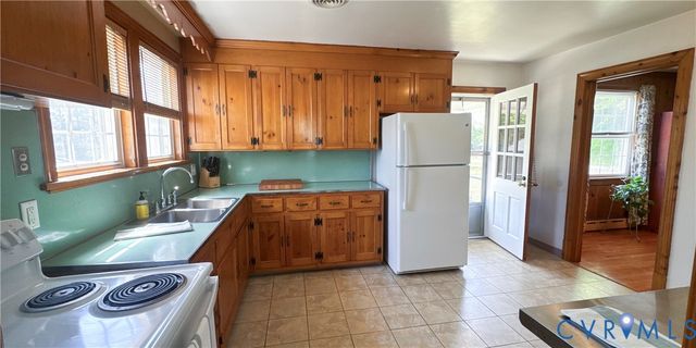 103 Damascus Dr, Henrico, VA 23227