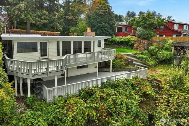 1707 Markham Avenue NE, Tacoma, WA 98422