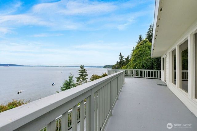 1707 Markham Avenue NE, Tacoma, WA 98422