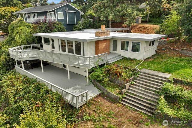 1707 Markham Avenue NE, Tacoma, WA 98422