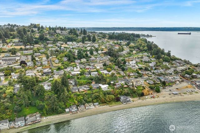 1707 Markham Avenue NE, Tacoma, WA 98422