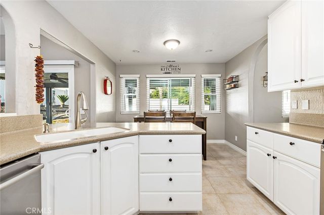 29172 Longhorn Drive, Canyon Lake, CA 92587