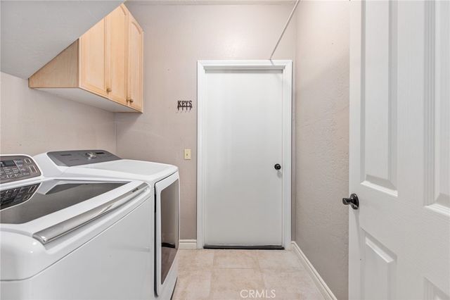 29172 Longhorn Drive, Canyon Lake, CA 92587