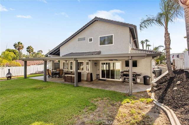 29172 Longhorn Drive, Canyon Lake, CA 92587