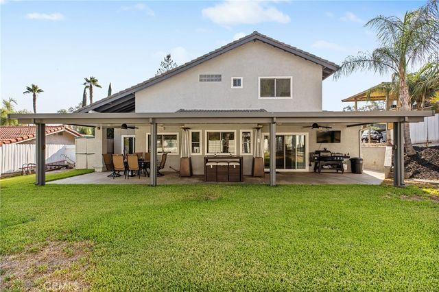 29172 Longhorn Drive, Canyon Lake, CA 92587