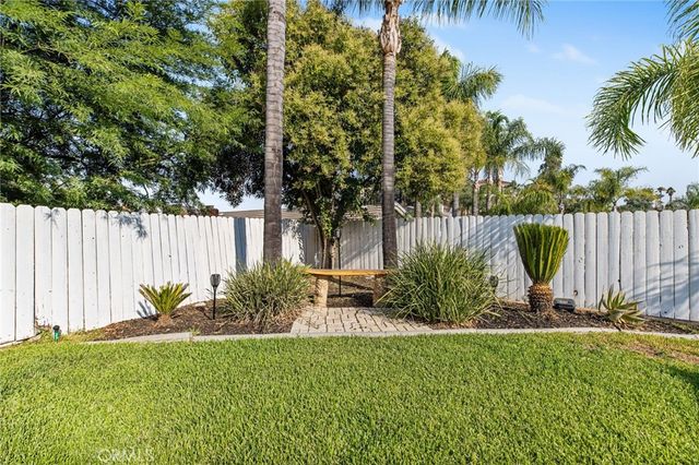 29172 Longhorn Drive, Canyon Lake, CA 92587