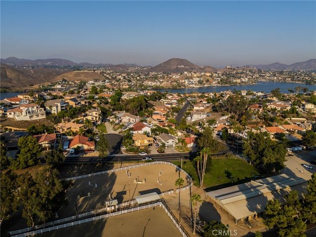 29172 Longhorn Drive, Canyon Lake, CA 92587