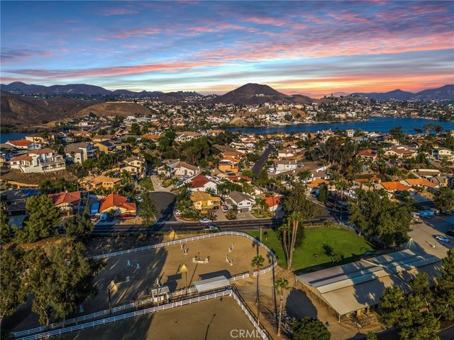 29172 Longhorn Drive, Canyon Lake, CA 92587