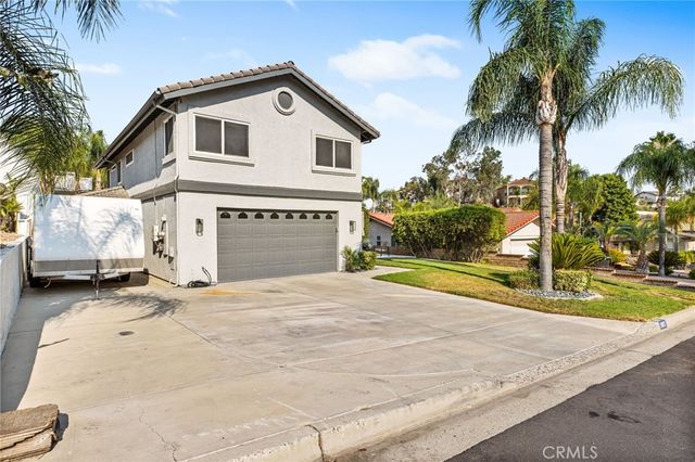 29172 Longhorn Drive, Canyon Lake, CA 92587