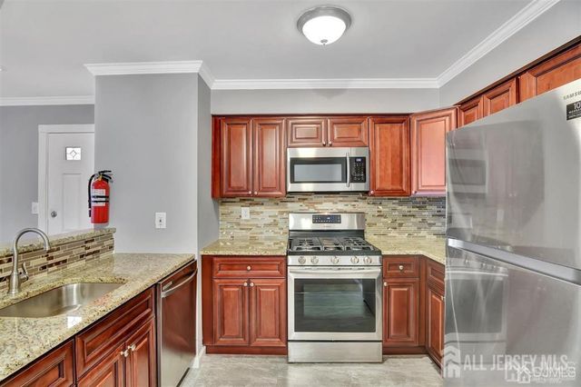 79 Crosspointe Drive, East Brunswick, NJ 08816