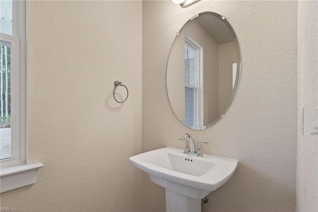 2116 Sanderson RD, Chesapeake, VA 23322