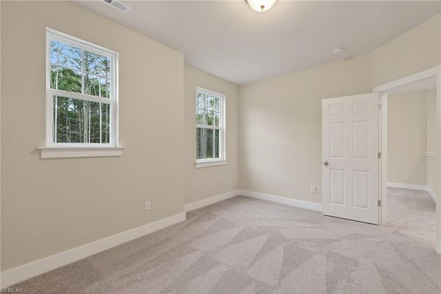 2116 Sanderson RD, Chesapeake, VA 23322