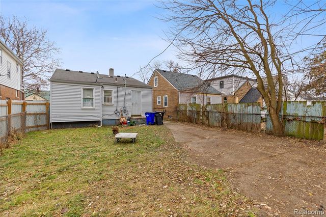 6347 Plainview Avenue, Detroit, MI 48228