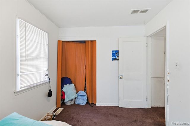 6347 Plainview Avenue, Detroit, MI 48228