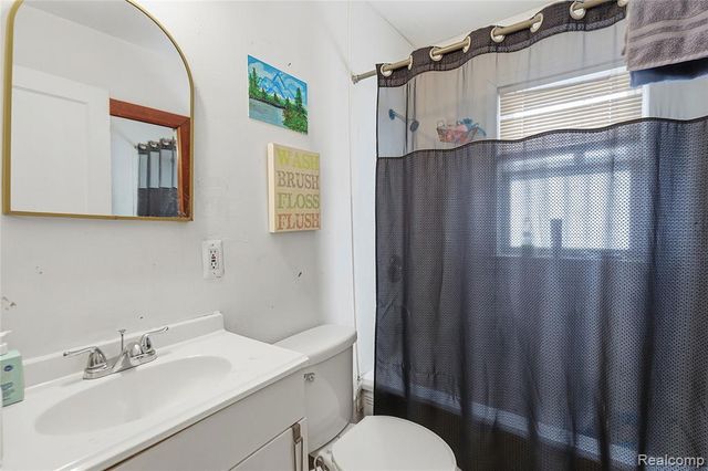 6347 Plainview Avenue, Detroit, MI 48228