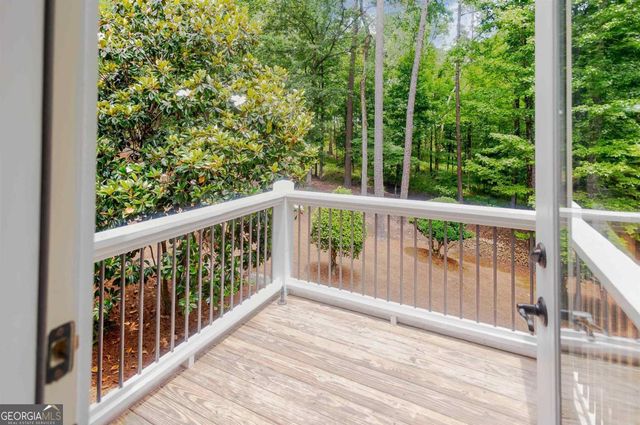 1010 Jones Bluff Court, Greensboro, GA 30642