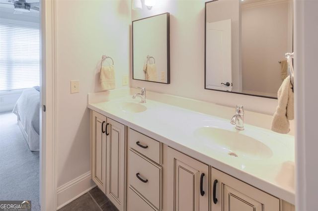 1010 Jones Bluff Court, Greensboro, GA 30642