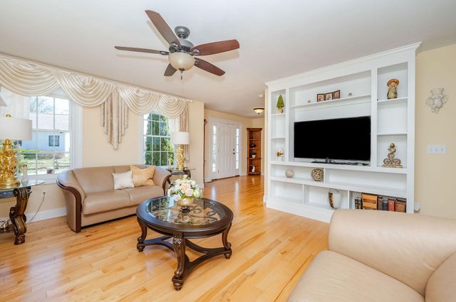 34 Coles Pond Road, Somersworth, NH 03878