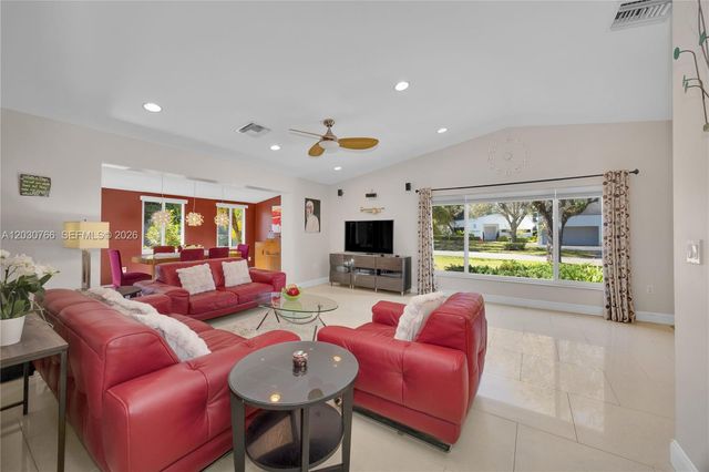 11625 SW 70th Ave, Pinecrest, FL 33156