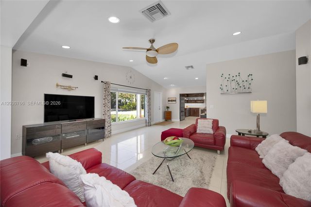 11625 SW 70th Ave, Pinecrest, FL 33156