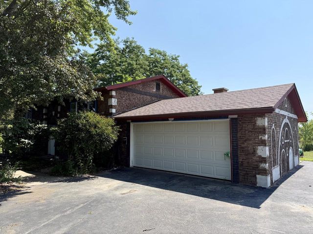 2018 Port Washington ROAD, Grafton, WI 53024