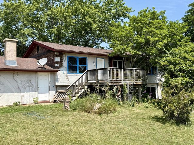 2018 Port Washington ROAD, Grafton, WI 53024