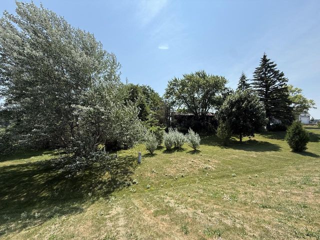 2018 Port Washington ROAD, Grafton, WI 53024