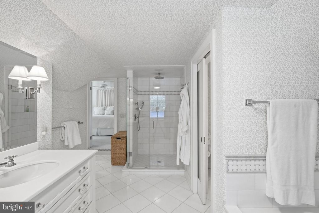 Image 34 of property listing at 3770 LEONARD COVE LANE LN, Trappe, MD 21673