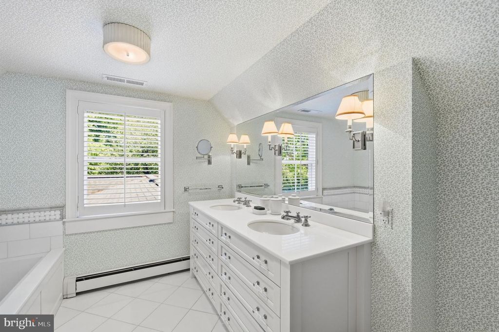 Image 35 of property listing at 3770 LEONARD COVE LANE LN, Trappe, MD 21673