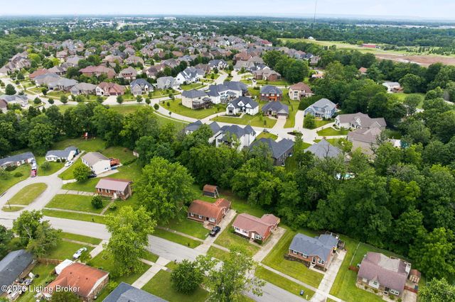 5406 Windy Willow Dr, Louisville, KY 40241