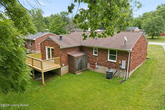 5406 Windy Willow Dr, Louisville, KY 40241