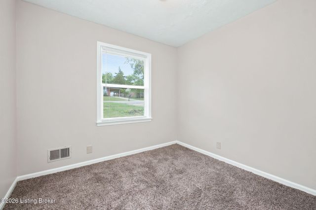 5406 Windy Willow Dr, Louisville, KY 40241